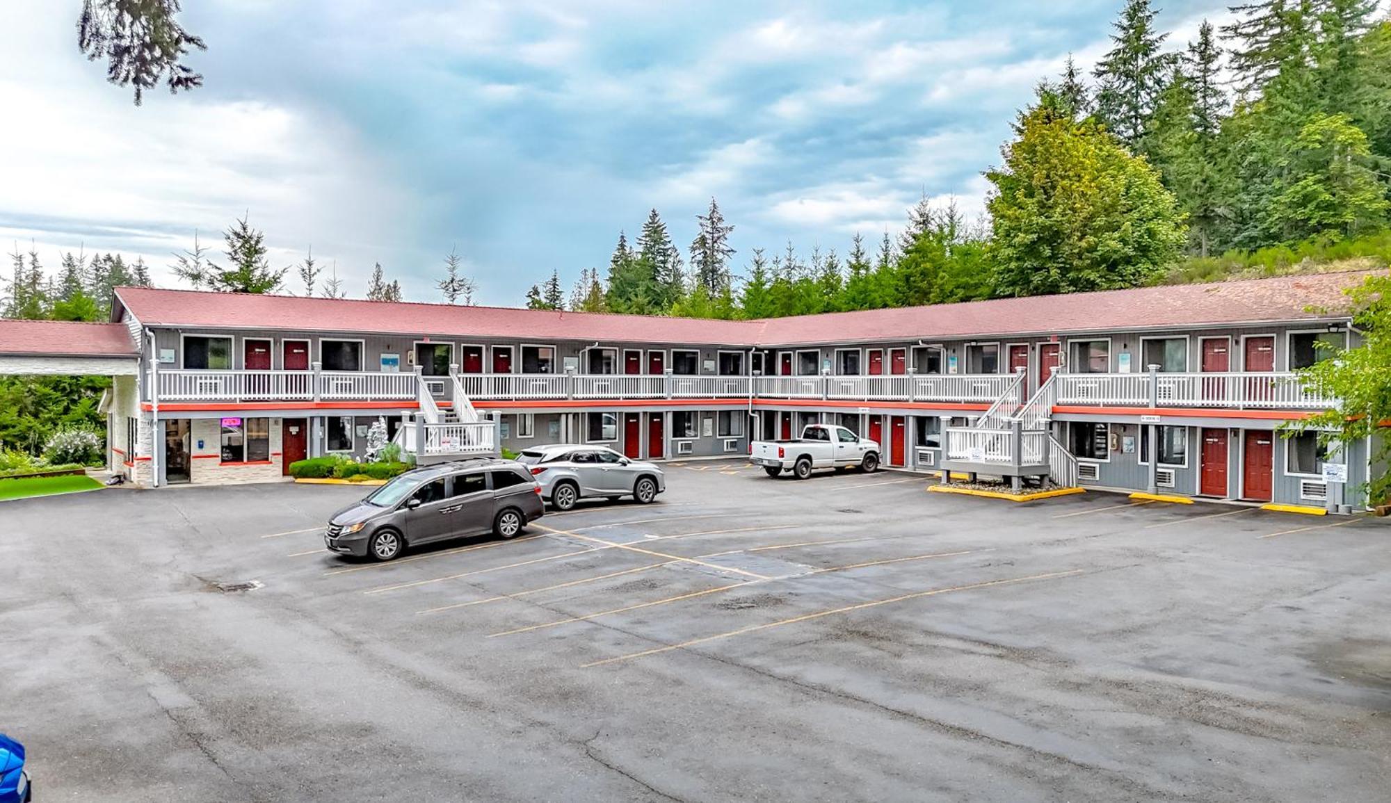 Belfair Motel Buitenkant foto